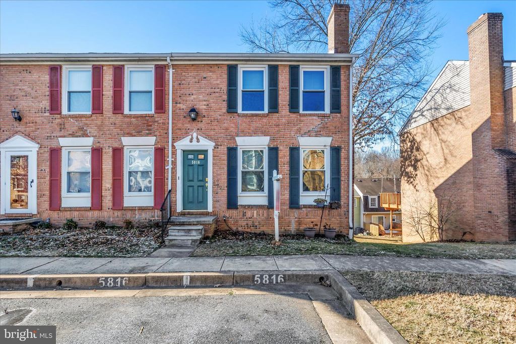 5816 RICHARDSON MEWS SQ, Baltimore, MD 21227