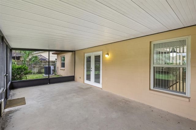 3718 SAND PEBBLE DRIVE, Valrico, FL 33596