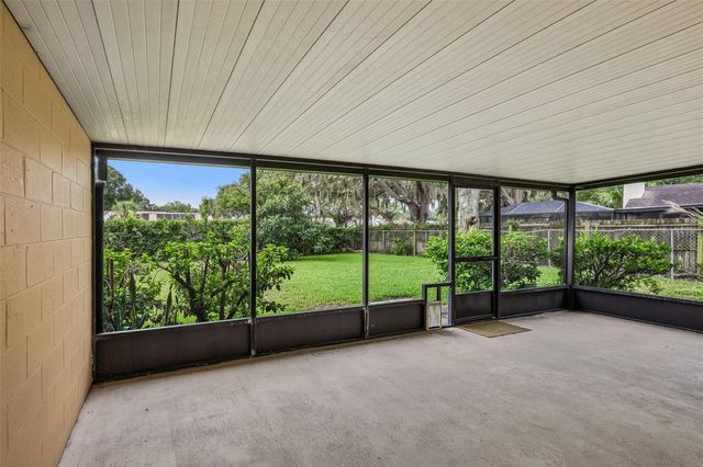3718 SAND PEBBLE DRIVE, Valrico, FL 33596