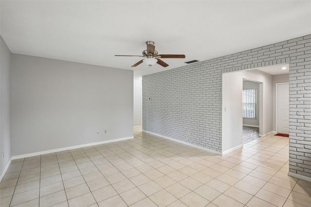 3718 SAND PEBBLE DRIVE, Valrico, FL 33596