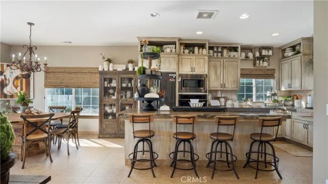 2566 Callender Road, Arroyo Grande, CA 93420