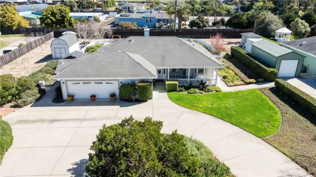 2566 Callender Road, Arroyo Grande, CA 93420