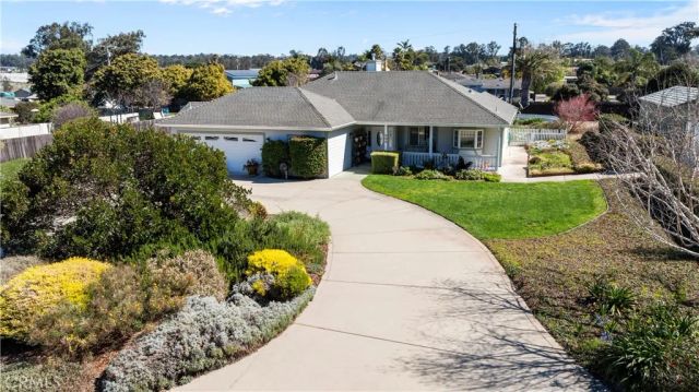 2566 Callender Road, Arroyo Grande, CA 93420