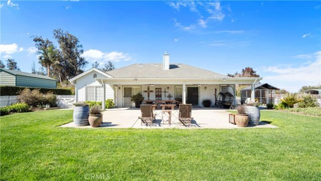 2566 Callender Road, Arroyo Grande, CA 93420