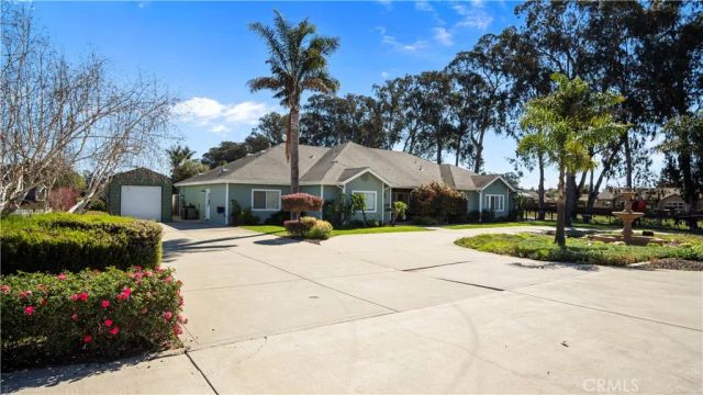 2566 Callender Road, Arroyo Grande, CA 93420