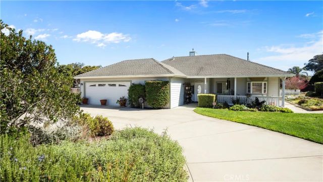 2566 Callender Road, Arroyo Grande, CA 93420