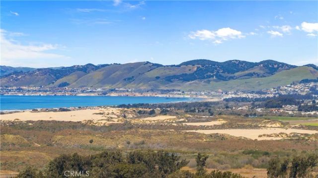 2566 Callender Road, Arroyo Grande, CA 93420