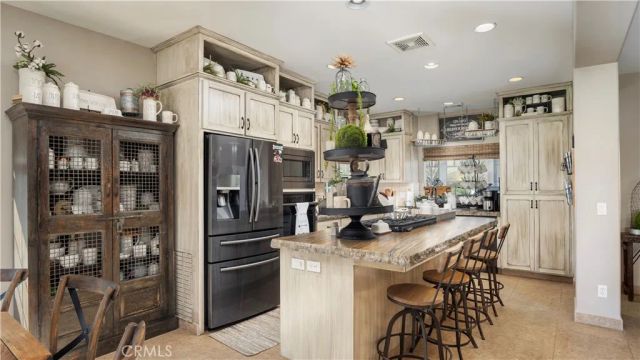 2566 Callender Road, Arroyo Grande, CA 93420