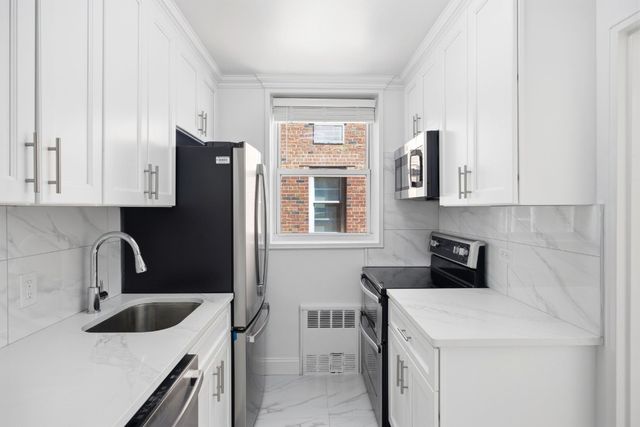 4601 39th Ave Apt 314, New York City, NY 11104