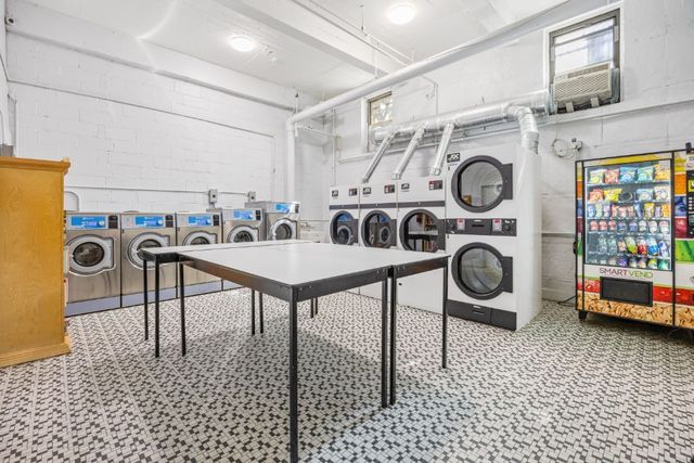 4601 39th Ave Apt 314, New York City, NY 11104