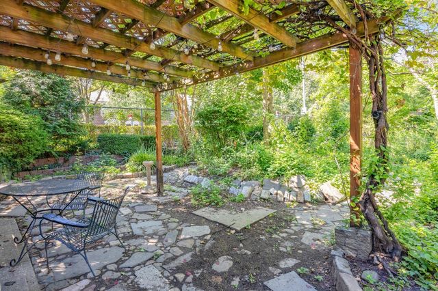 4601 39th Ave Apt 314, New York City, NY 11104