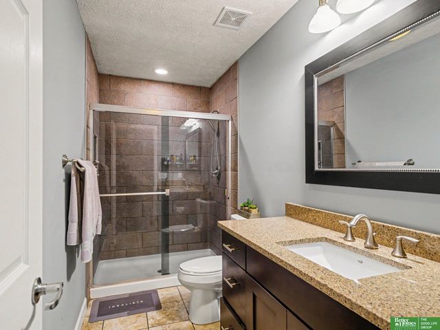8529 S 25th Street, Bellevue, NE 68147