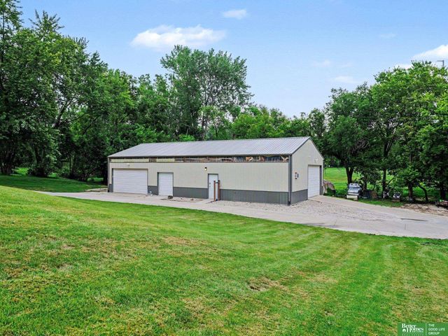 8529 S 25th Street, Bellevue, NE 68147