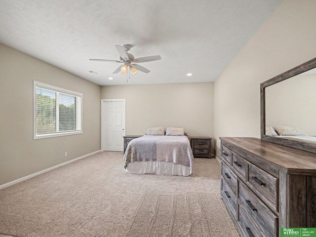 8529 S 25th Street, Bellevue, NE 68147