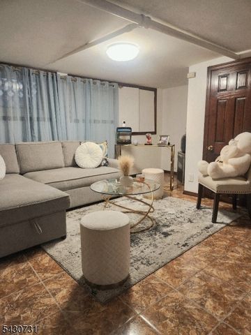 324 Clifton Ave, Newark City, NJ 07104