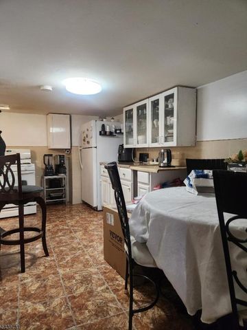 324 Clifton Ave, Newark City, NJ 07104