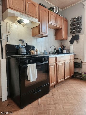 324 Clifton Ave, Newark City, NJ 07104