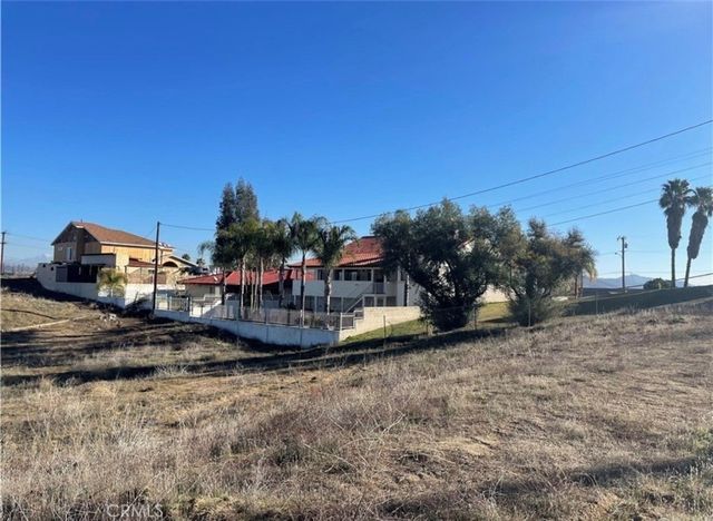 5 Silver, Lake Elsinore, CA 92530