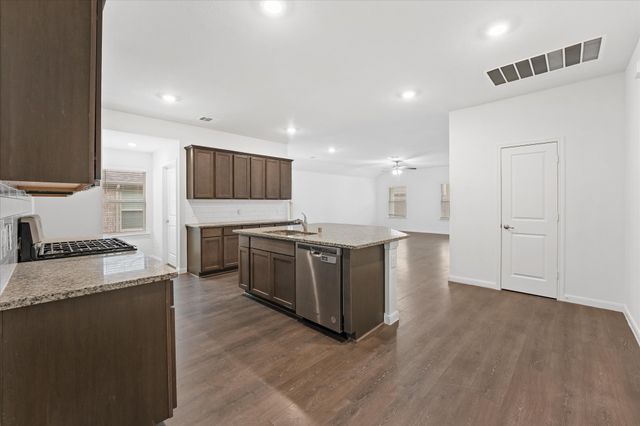 605 Spur Ridge, Princeton, TX 75407