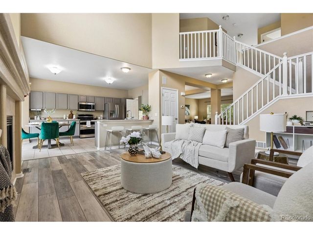 537 Pitkin Way, Castle Rock, CO 80104
