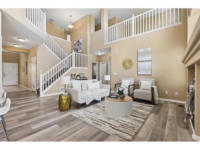 537 Pitkin Way, Castle Rock, CO 80104