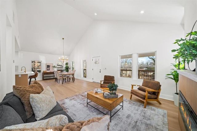 1523 Melrose SW Drive, Atlanta, GA 30310