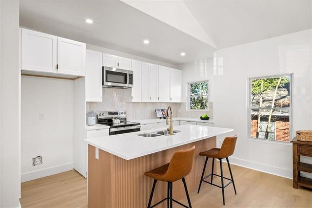 1523 Melrose SW Drive, Atlanta, GA 30310