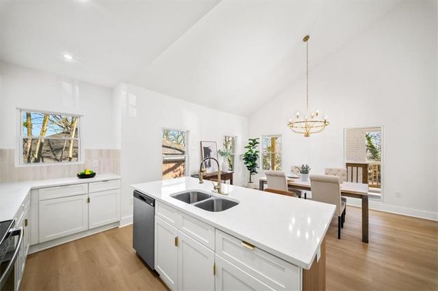 1523 Melrose SW Drive, Atlanta, GA 30310