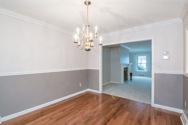 13 Castle Hills Rd B, Agawam, MA 01001