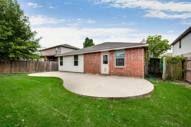 1925 Copper Mountain Drive, Fort Worth, TX 76247