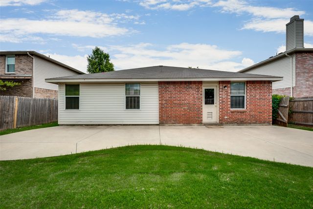 1925 Copper Mountain Drive, Fort Worth, TX 76247