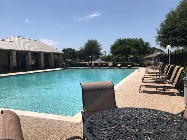 1925 Copper Mountain Drive, Fort Worth, TX 76247