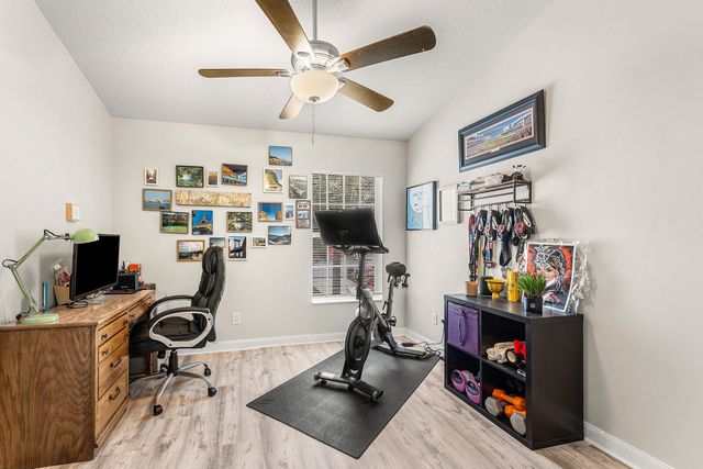 1094 Pinewood Lake Court, Greenacres, FL 33415