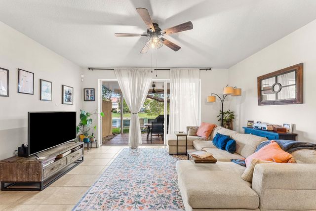 1094 Pinewood Lake Court, Greenacres, FL 33415