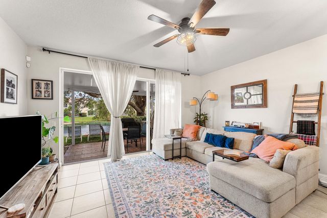 1094 Pinewood Lake Court, Greenacres, FL 33415