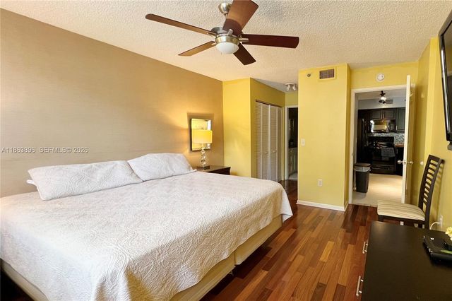 19555 E Country Club Drive 8305, Aventura, FL 33180