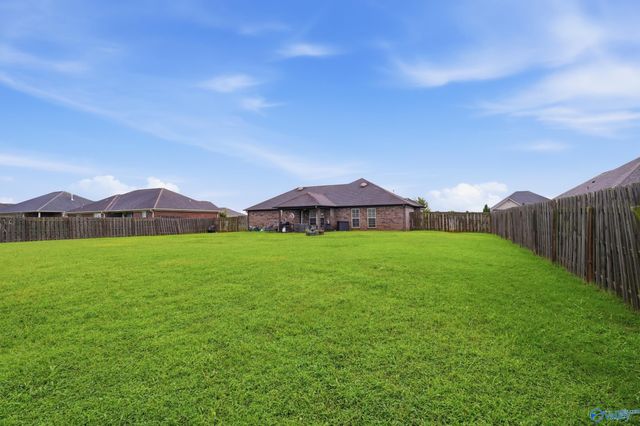 105 Evergreenview Drive, Hazel Green, AL 35750