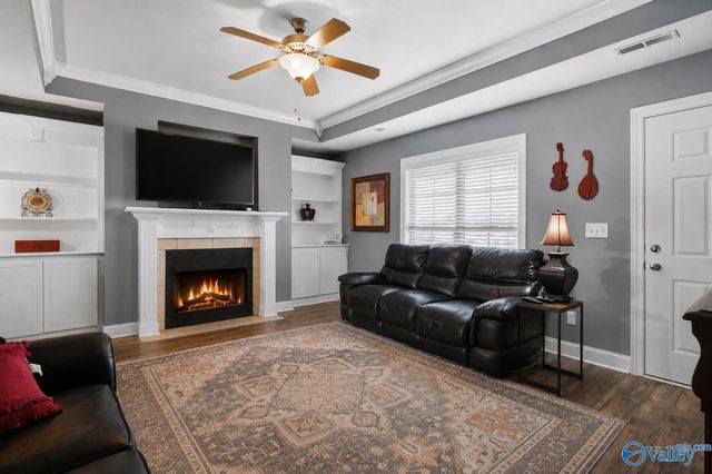 105 Evergreenview Drive, Hazel Green, AL 35750