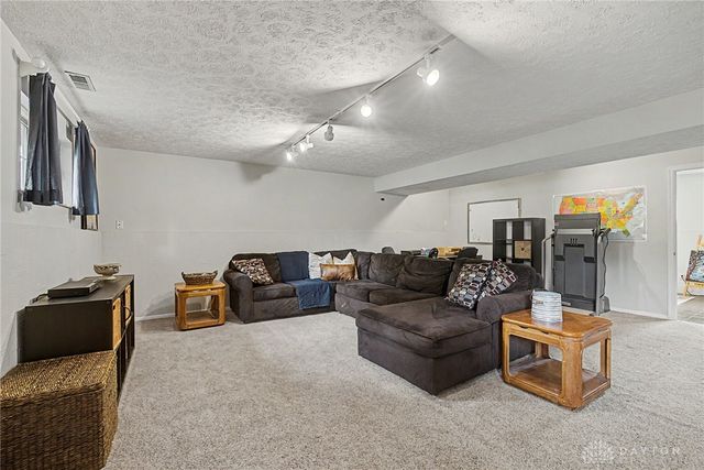 5696 Overbrooke Road, Kettering, OH 45440