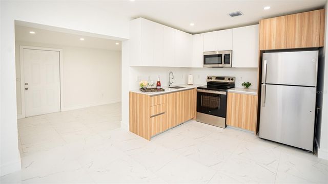 20720 NW 34 AVENUE, Miami Gardens, FL 33056