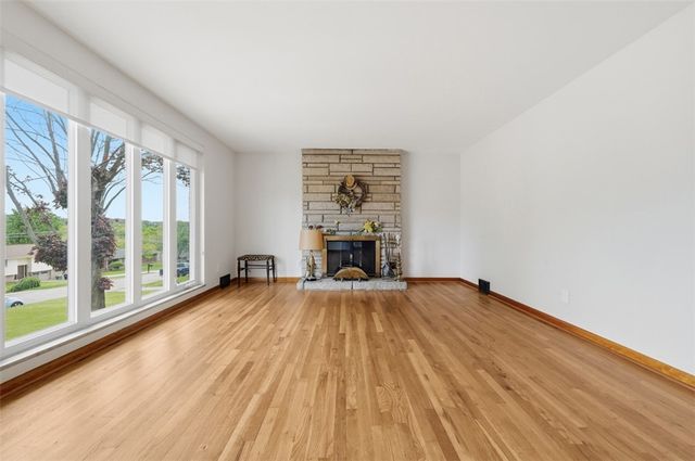 6 Greenview Drive, Robinson Twp, PA 15136