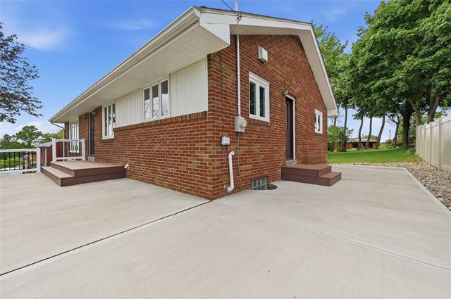 6 Greenview Drive, Robinson Twp, PA 15136