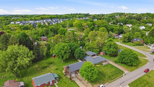 6 Greenview Drive, Robinson Twp, PA 15136