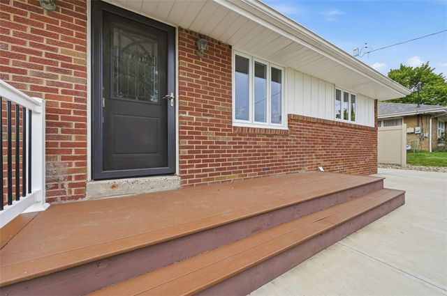 6 Greenview Drive, Robinson Twp, PA 15136