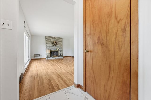 6 Greenview Drive, Robinson Twp, PA 15136