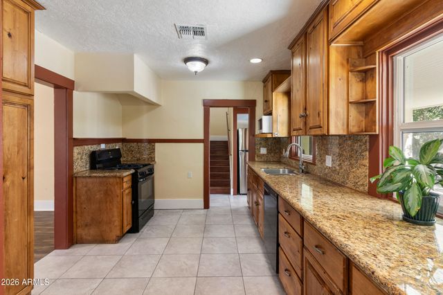 46 W 2ND Street, Mesa, AZ 85201