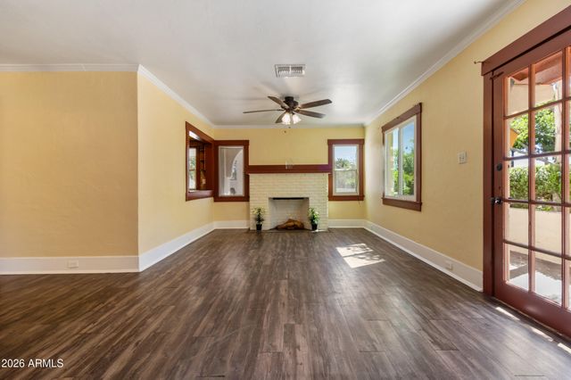 46 W 2ND Street, Mesa, AZ 85201