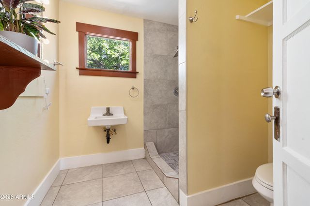 46 W 2ND Street, Mesa, AZ 85201