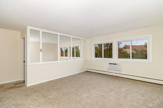 2616 Harriet Avenue 303, Minneapolis, MN 55408