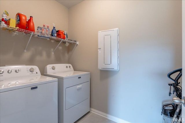 4641 Chelmsford Drive, Newburgh, IN 47630
